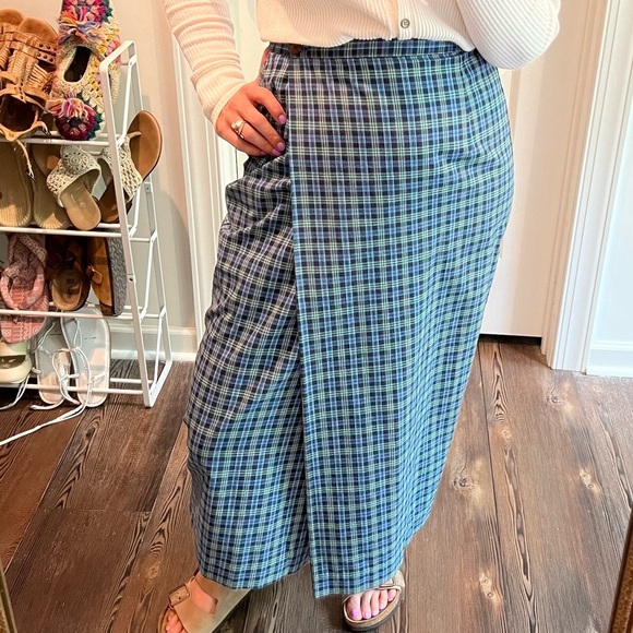 Vintage Blue Plaid Skirt - Picture 10 of 12